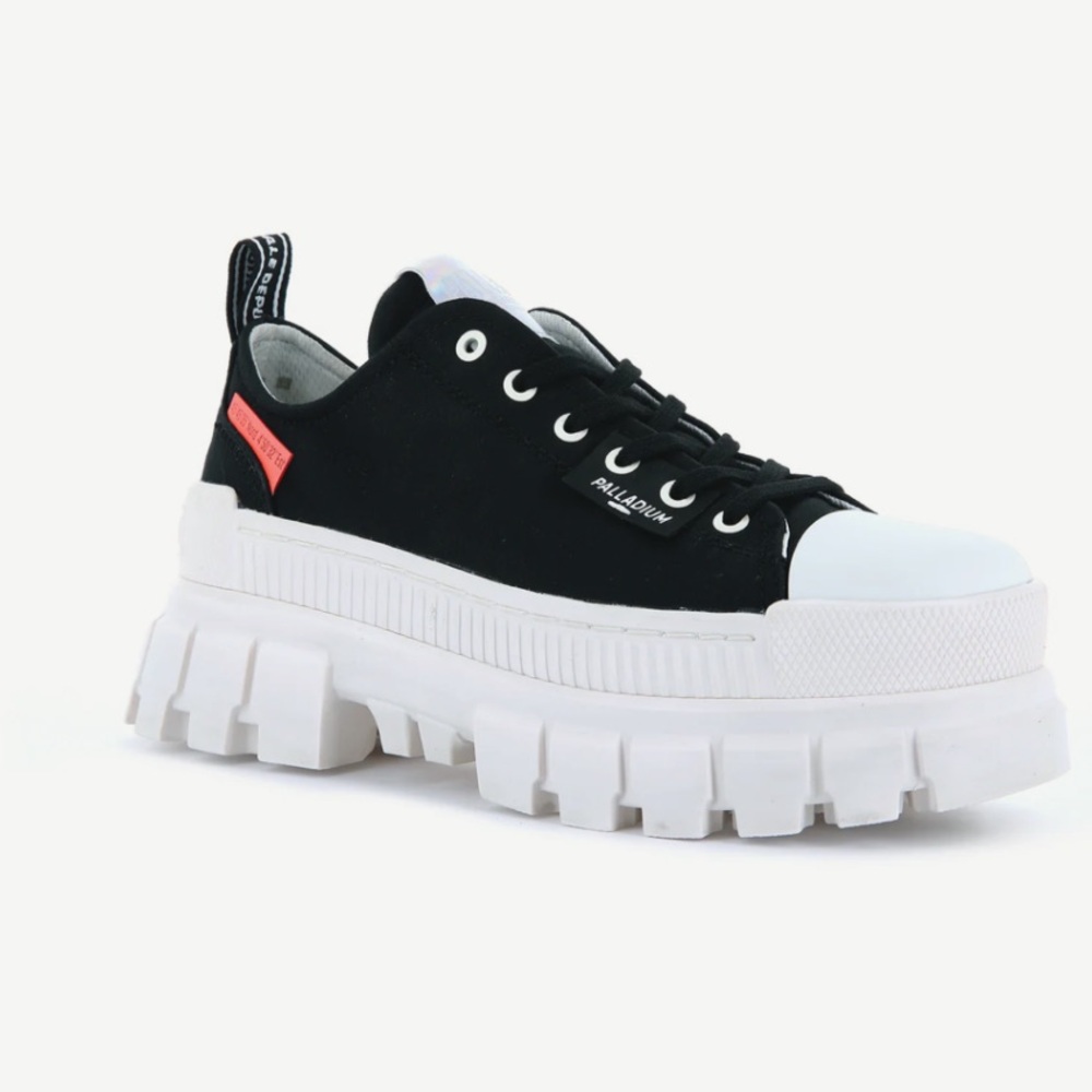 New in Box: Palladium Revolt Lo TX
